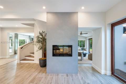 5386 Alton Rd, Miami Beach FL - photo 18 of 84