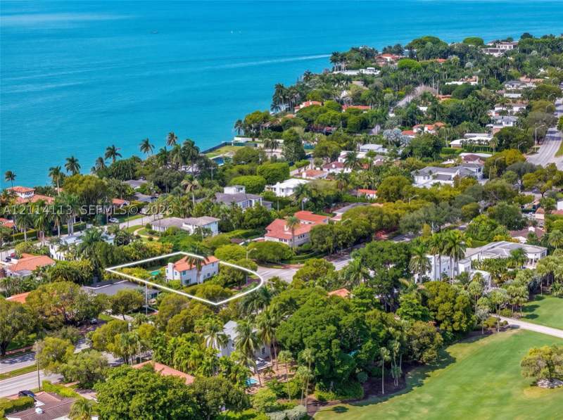 3 bedroom SingleFamilyResidence at 5386 Alton Rd, La Gorce Sub, Miami Beach — photo 3
