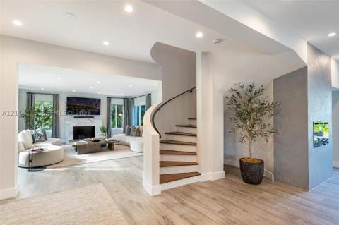 5386 Alton Rd, Miami Beach FL - photo 8 of 84