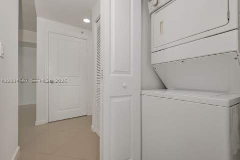 7900 Harbor Island Dr 1215, North Bay Village FL - photo 22 of 27