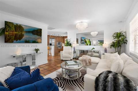 6340 Dolphin Dr, Coral Gables FL - photo 11 of 49