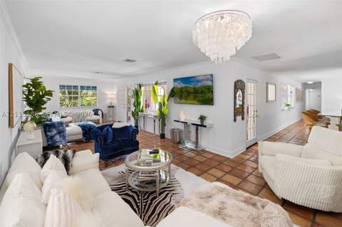 6340 Dolphin Dr, Coral Gables FL - photo 15 of 49