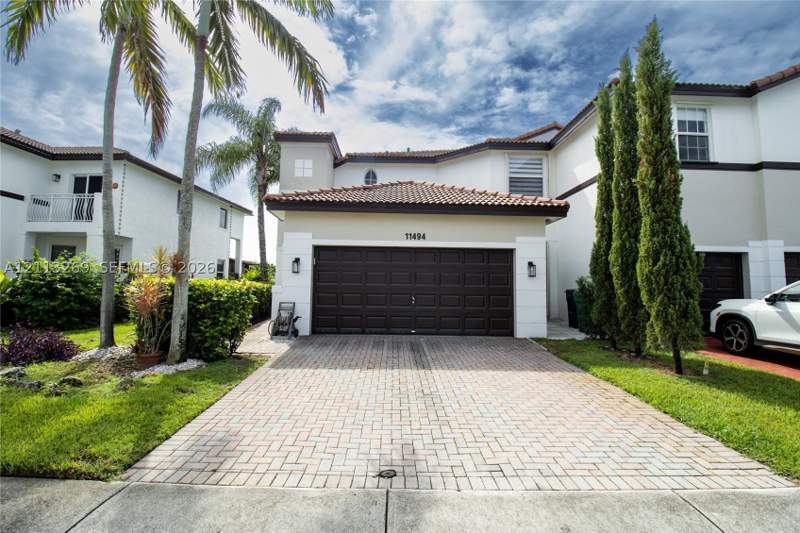 3 bedroom Townhouse at 11494 NW 79th Ln, Doral Isles North Sec Two, Doral — photo 2