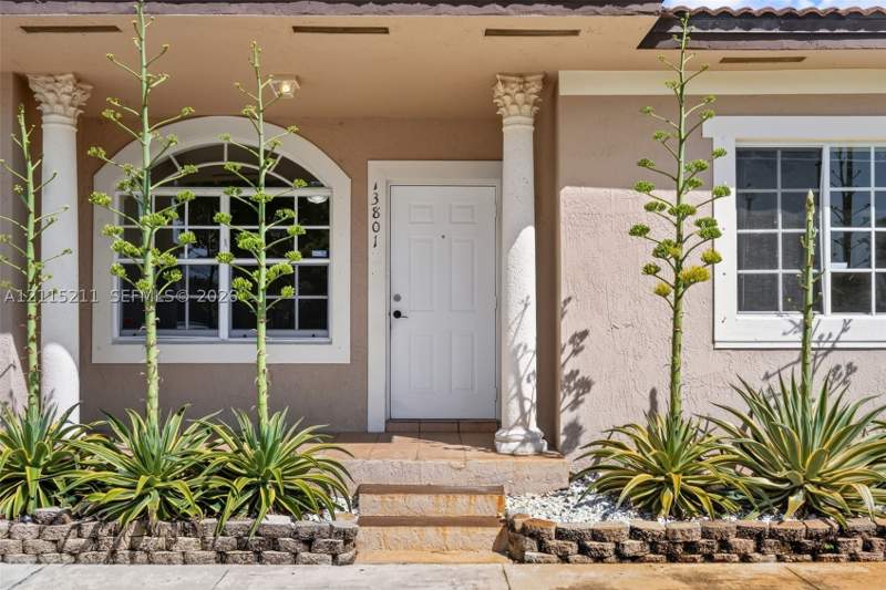 3 bedroom Villa at 13801 SW 170th Ter, Cazadores Sub, Miami — photo 3