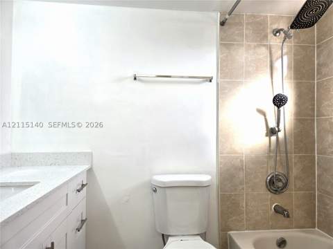 6375 W 27th Way 201, Hialeah FL - photo 12 of 17