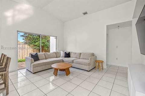 820 NW 132nd Ct, Miami FL - photo 19 of 31