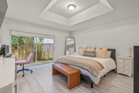 820 NW 132nd Ct, Miami FL - photo 21 of 31