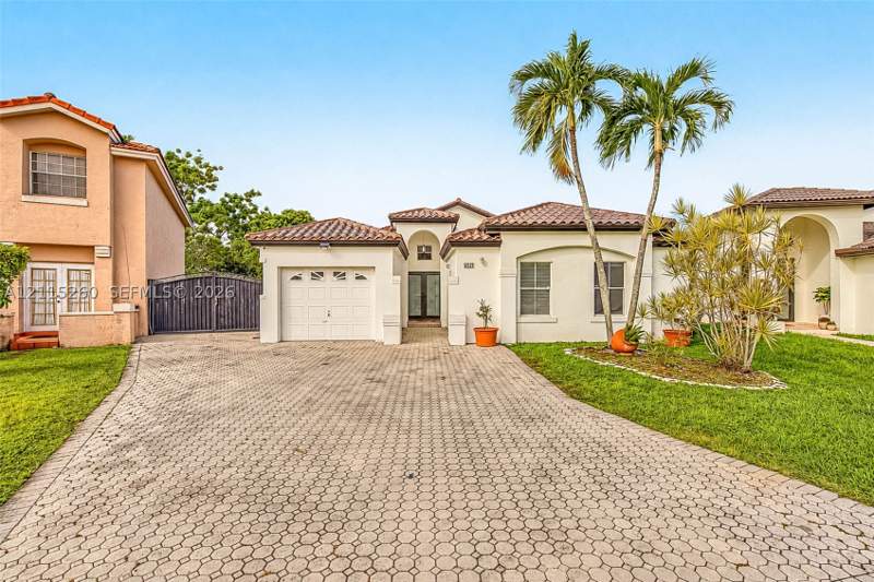 3 bedroom SingleFamilyResidence at 820 NW 132nd Ct, Shoma Homes At Tamiami II, Miami — photo 5
