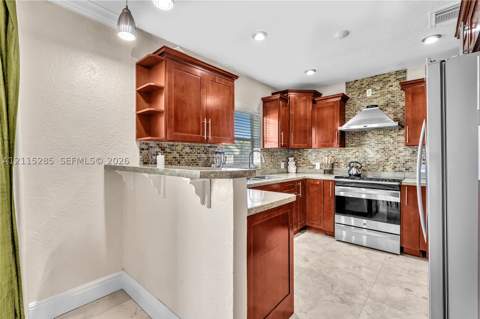 14221 Carver Dr, Miami FL - photo 8 of 23