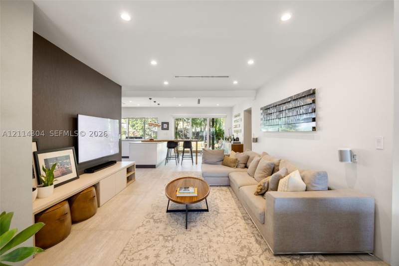 3 bedroom SingleFamilyResidence at 3035 SW 20th St, Parkdale, Miami — photo 5