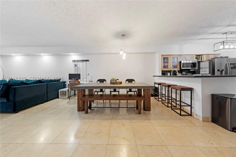 2 bedroom Condominium at 5091 NW 7th St 311, Blue Lagoon Condo, Miami — photo 3