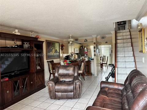 1343 W 51st Pl B-4, Hialeah FL - photo 11 of 12