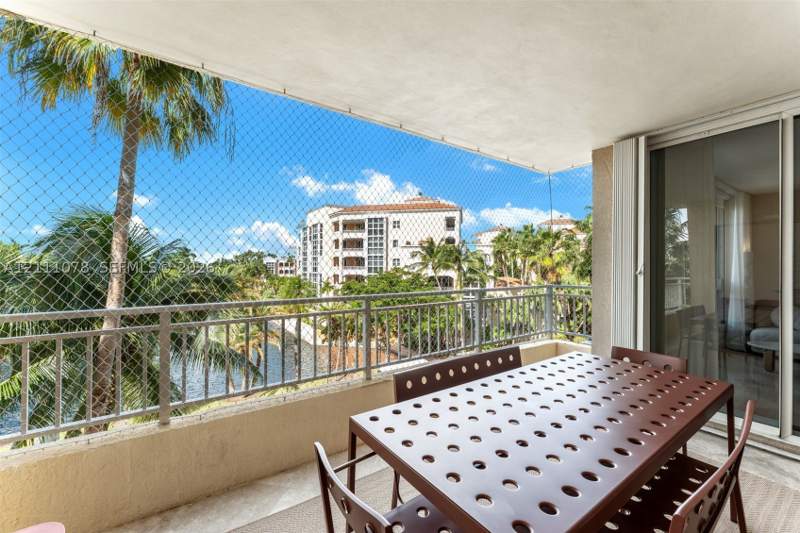 3 bedroom Condominium at 765 Crandon Blvd 311, Lake Tower Condo, Key Biscayne — photo 5
