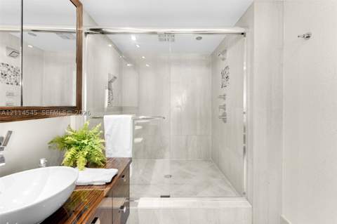 5875 Collins Ave 1503, Miami Beach FL - photo 9 of 34