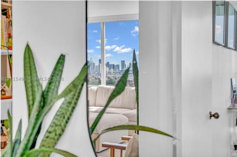 400 S Pointe Dr 1807, Miami Beach FL - photo 9 of 47