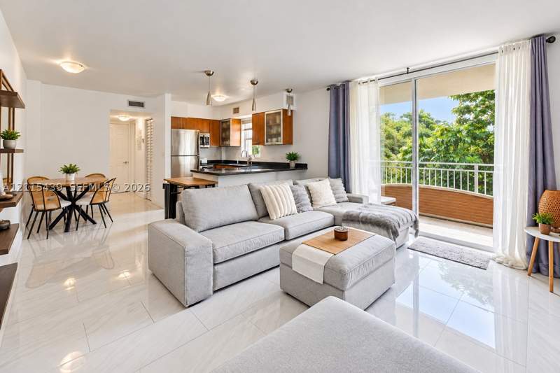 1 bedroom Condominium at 680 NE 64th St A405, Nirvana Condo No One Cond, Miami — photo 5