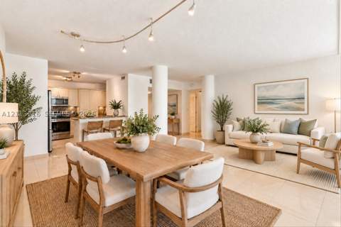 900 Bay Dr 425, Miami Beach FL - photo 8 of 35