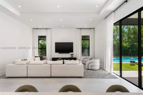 9445 SW 72nd Ct, Pinecrest FL - photo 12 of 50
