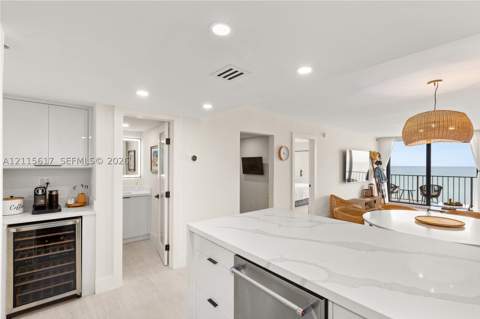 2625 Collins Ave 1606, Miami Beach FL - photo 12 of 39