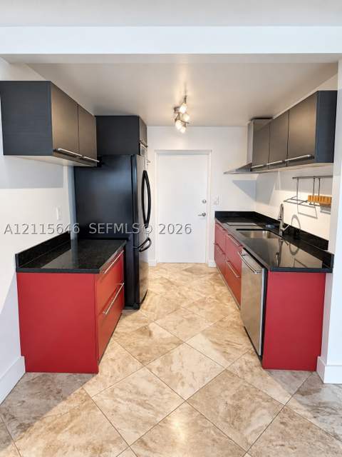 16850 S Glades Dr 7F, North Miami Beach FL - photo 8 of 15