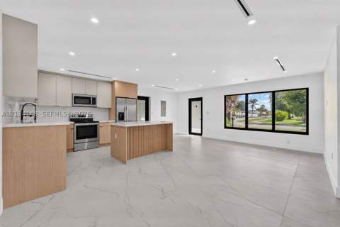 20520 NW 26th Ct, Miami Gardens FL - photo 14 of 35
