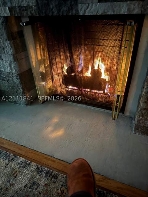 12015 NE 6th Ave, Biscayne Park FL - photo 12 of 19
