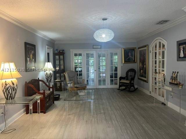 3 bedroom SingleFamilyResidence at 4422 SW 127th Pl, Royale Green Sec 5, Miami — photo 2