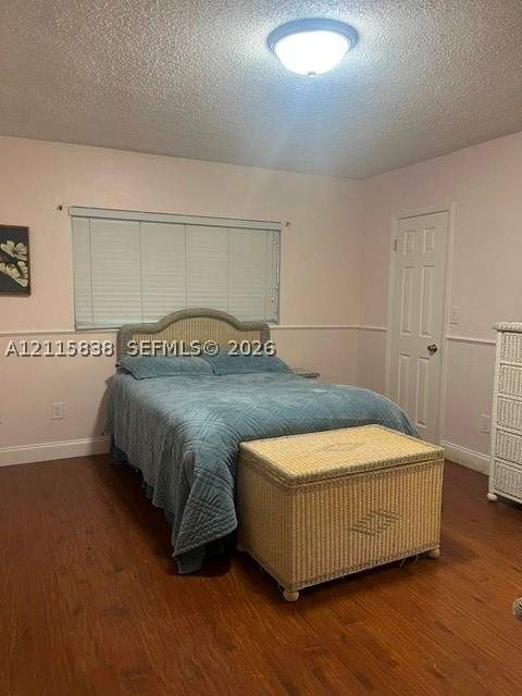 3 bedroom SingleFamilyResidence at 4422 SW 127th Pl, Royale Green Sec 5, Miami — photo 5