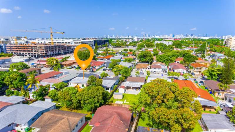 4 bedroom SingleFamilyResidence at 550 NW 43rd place, Waterman Park, Miami — photo 4