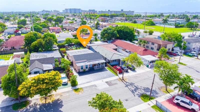 4 bedroom SingleFamilyResidence at 550 NW 43rd place, Waterman Park, Miami — photo 5