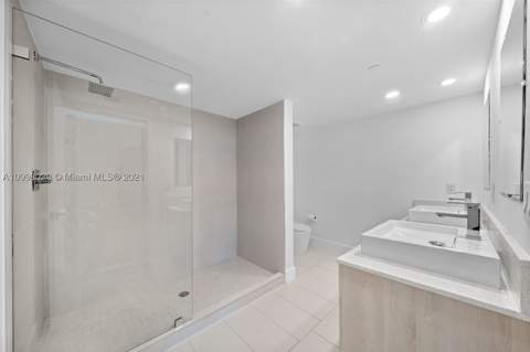 13800 Highland Dr 504, North Miami Beach FL - photo 19 of 38