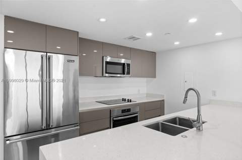 13800 Highland Dr 504, North Miami Beach FL - photo 8 of 38