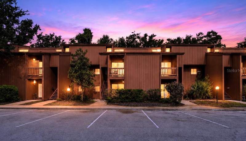 One Thousand Oaks