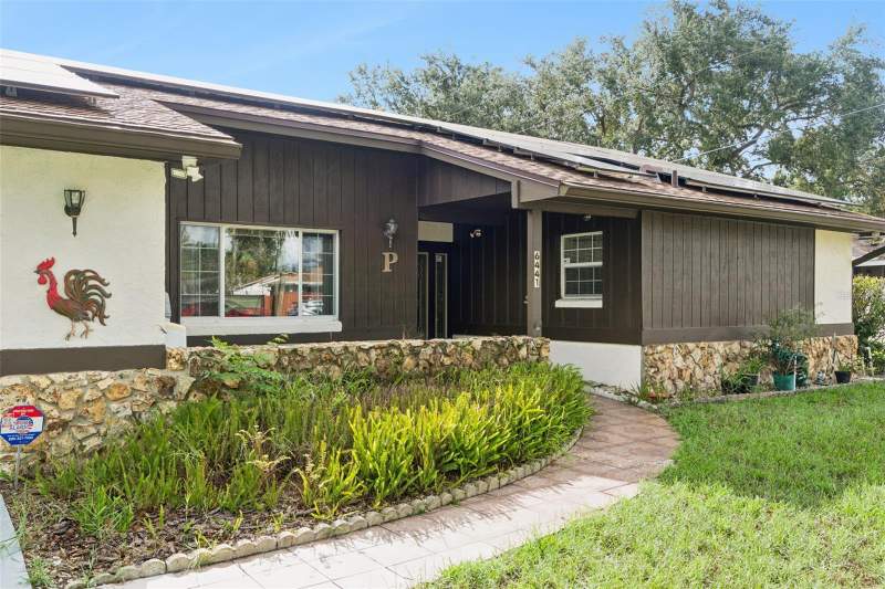 4 bedroom Single Family Residence at 6441 Marlberry Drive, Sand Lake Hills Sec 06, Orlando — photo 2