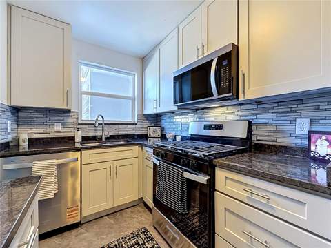 3018 59th Street #102, Gulfport FL - photo 10 of 61