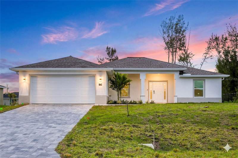 4 bedroom Single Family Residence at 2210 NW 2nd Avenue, Cape Coral, Cape Coral — photo 3