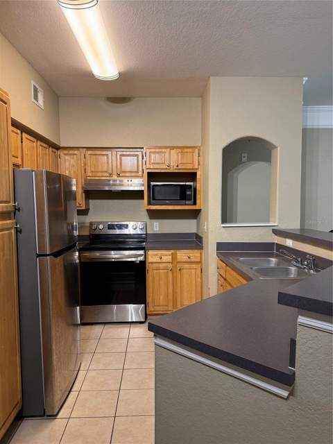 6663 Queens Borough Avenue #206, Orlando FL - photo 13 of 24