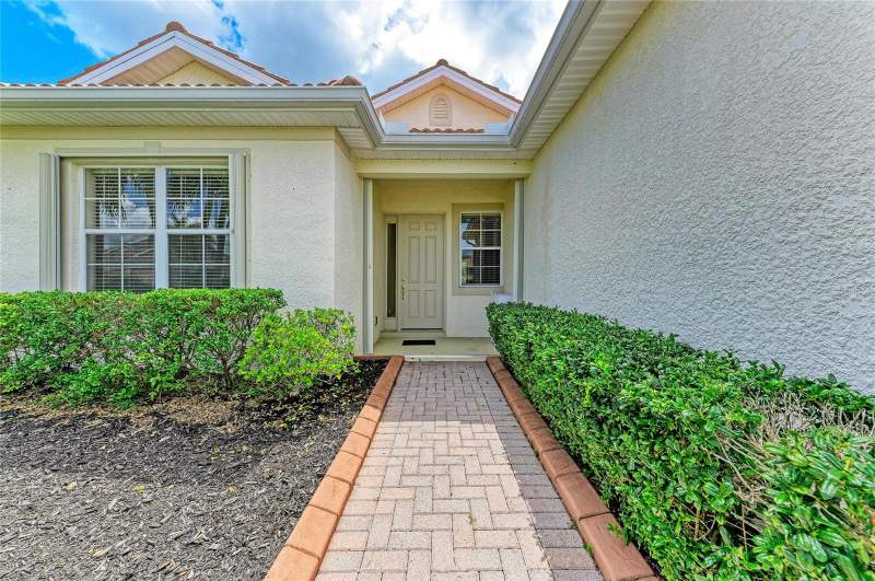 4 bedroom Single Family Residence at 11794 Granite Woods Loop, Stoneybrook At Venice, Venice — photo 4