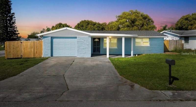 2705 GARDNER PLACE home for sale in Aloha Gardens