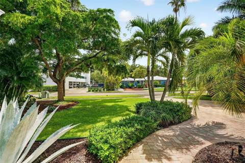 1965 Hibiscus Street, Sarasota FL - photo 6 of 6