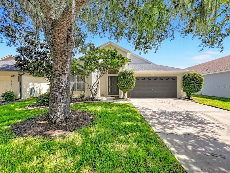 4 bedroom Single Family Residence at 13343 Heron Cove Drive, Hunters Creek Tr 430-A Ph 2, Orlando — photo 1