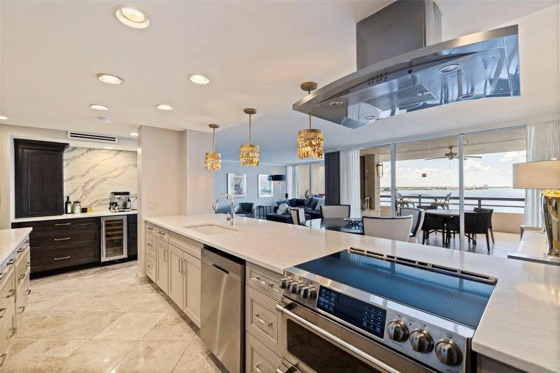 2 bedroom Condominium at 5700 Mariner Street #803, 5700 Mariner Condo, Tampa — photo 3