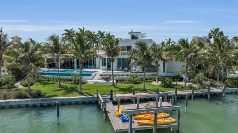 445 McKinley Drive, Sarasota FL - photo 6 of 6