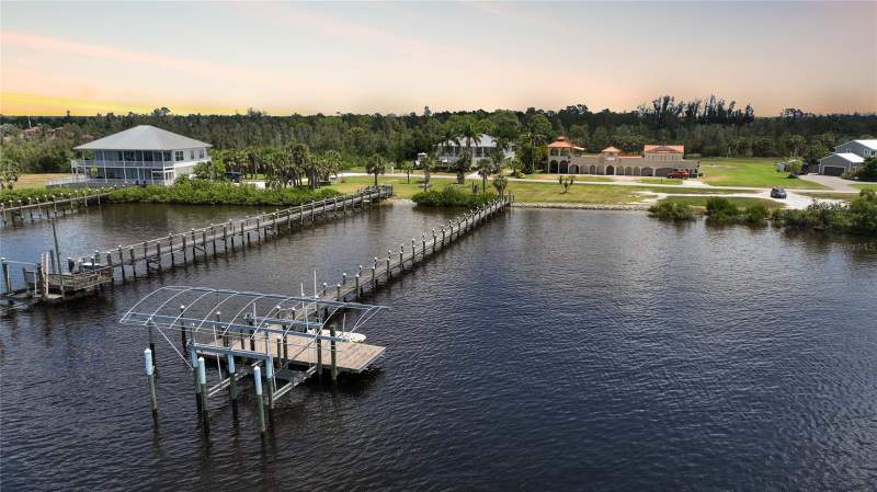 4 bedroom Single Family Residence at 14234 River Beach Drive, El Jobe An Ward 02 Plan 01, Port Charlotte — photo 2