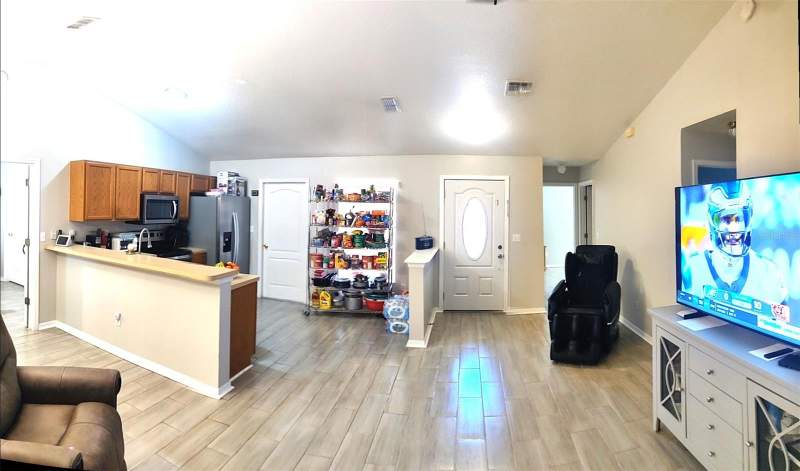 4 bedroom Single Family Residence at 14938 Windy Mount Circle, Lost Lake Pines Sub, Clermont — photo 4