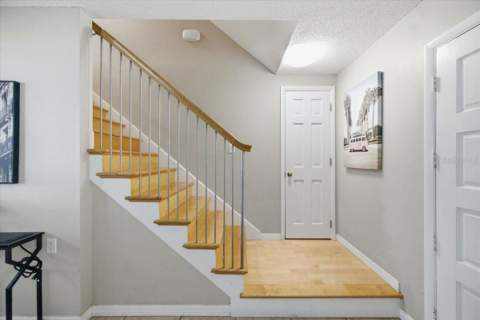 4710 Travertine Drive, Tampa FL - photo 16 of 38