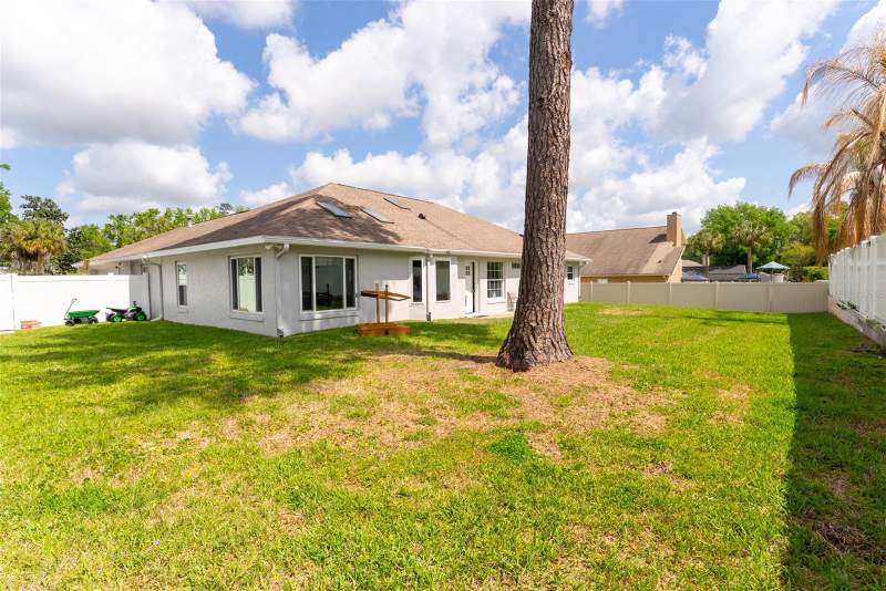 4 bedroom Single Family Residence at 1088 SW 32nd Lane, Carriage Hill, Ocala — photo 3