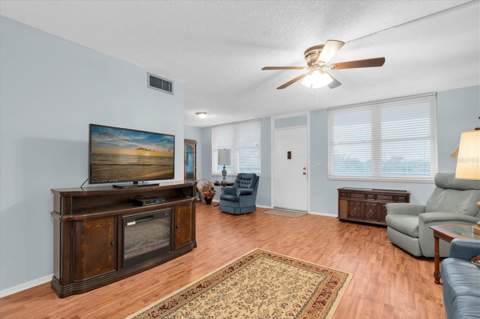 4715 Bay Street #330, St Petersburg FL - photo 8 of 33