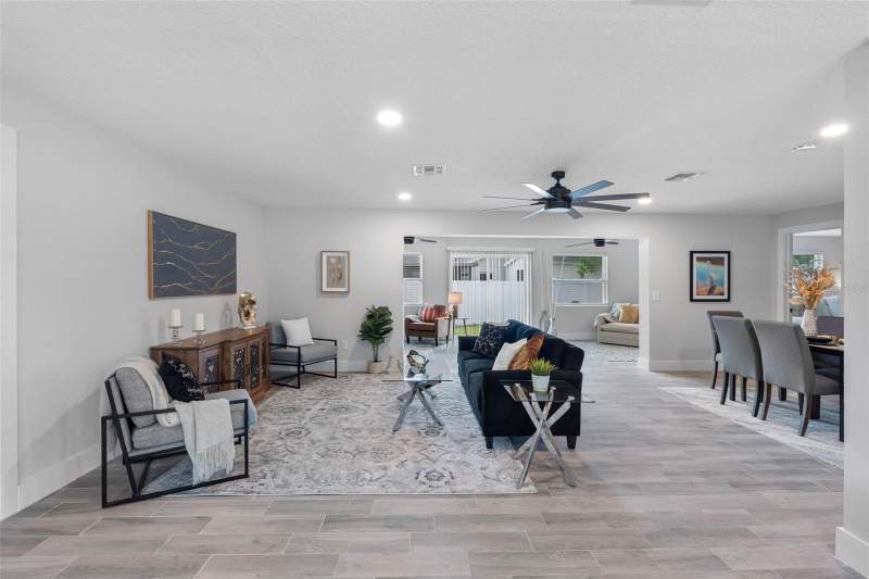 3 bedroom Single Family Residence at 1950 Arvis Circle, Arvis Circle, Clearwater — photo 4