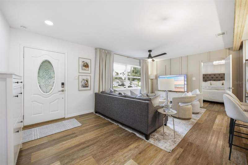 3 bedroom Single Family Residence at 8719 N Temple Avenue, Temple Terraces, Tampa — photo 3